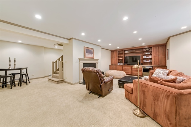 155 Spring Lane Winnetka, IL 60093 - Photo 38 of 43 Gallery Image 38