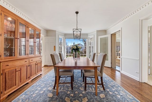 155 Spring Lane Winnetka, IL 60093 - Photo 8 of 43 Gallery Image 8