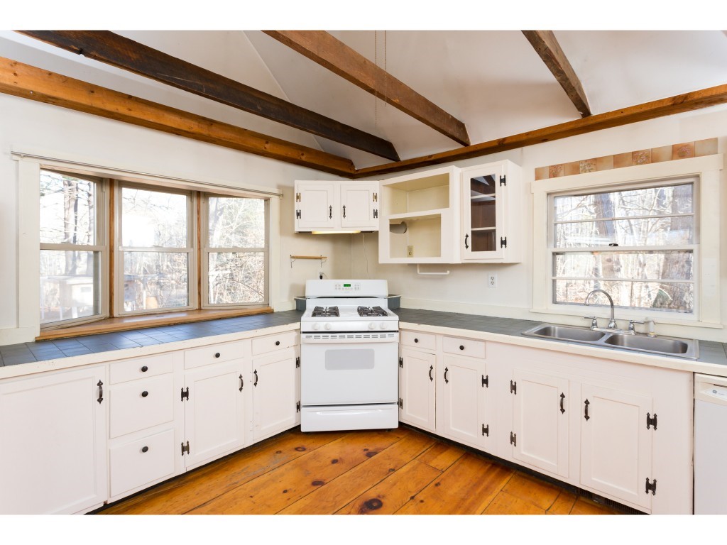 28 Starboard Cove Road Eliot, ME 03903 - Photo 9 of 31 Gallery Image 9