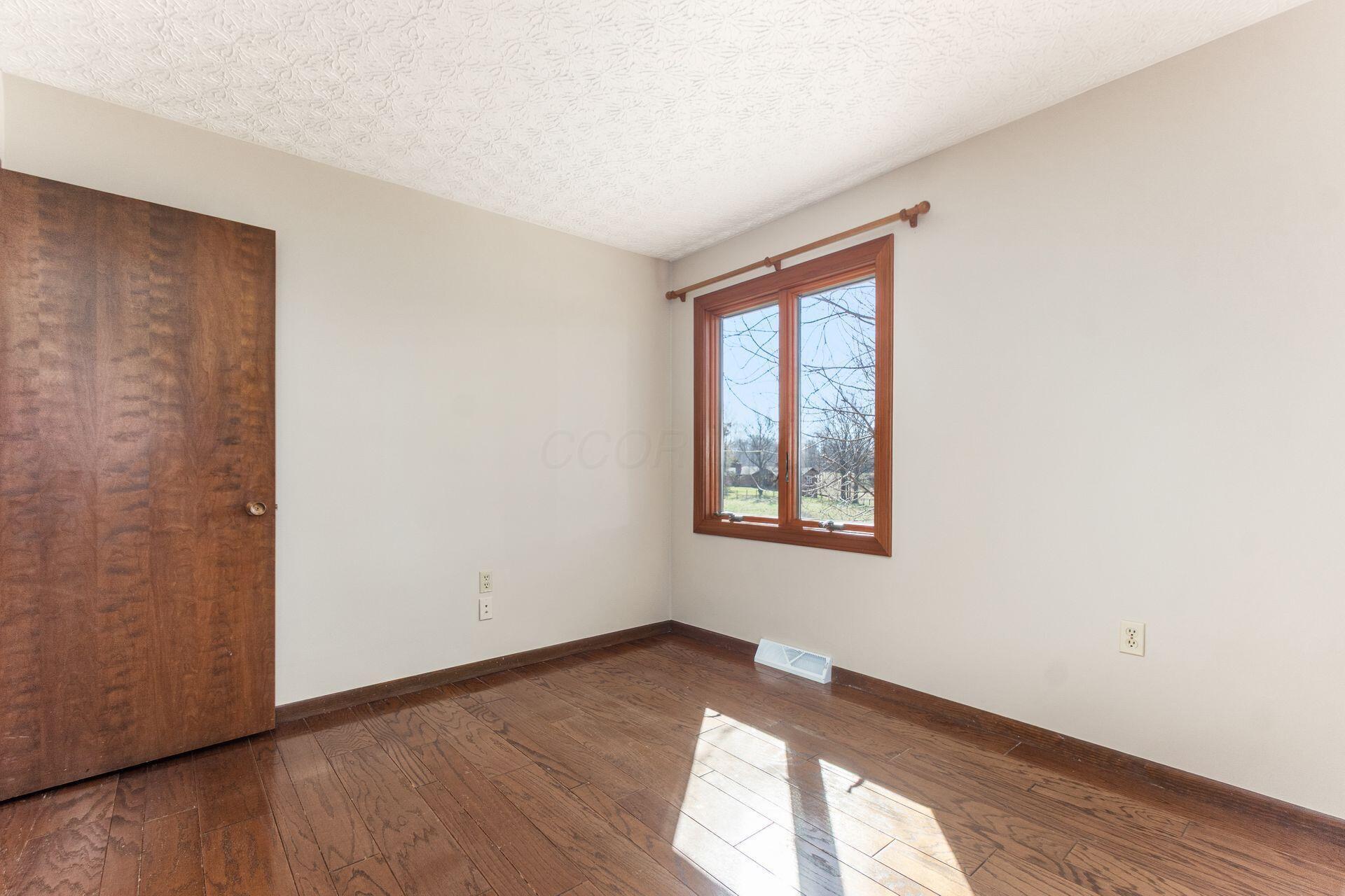 4784 Baker Road Delaware, OH 43015 - Photo 33 of 47 Bedroom
