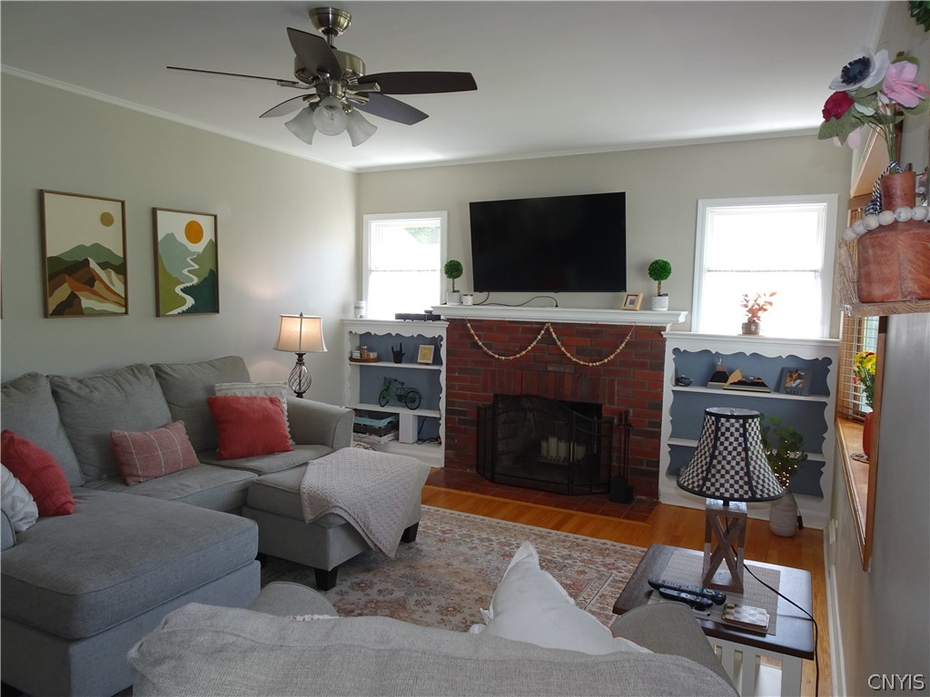 111 Newcastle Road Geddes, NY 13219 - Photo 4 of 30