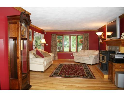 18 Governor Peabody Road Billerica, MA 01821 - Photo 8 of 21