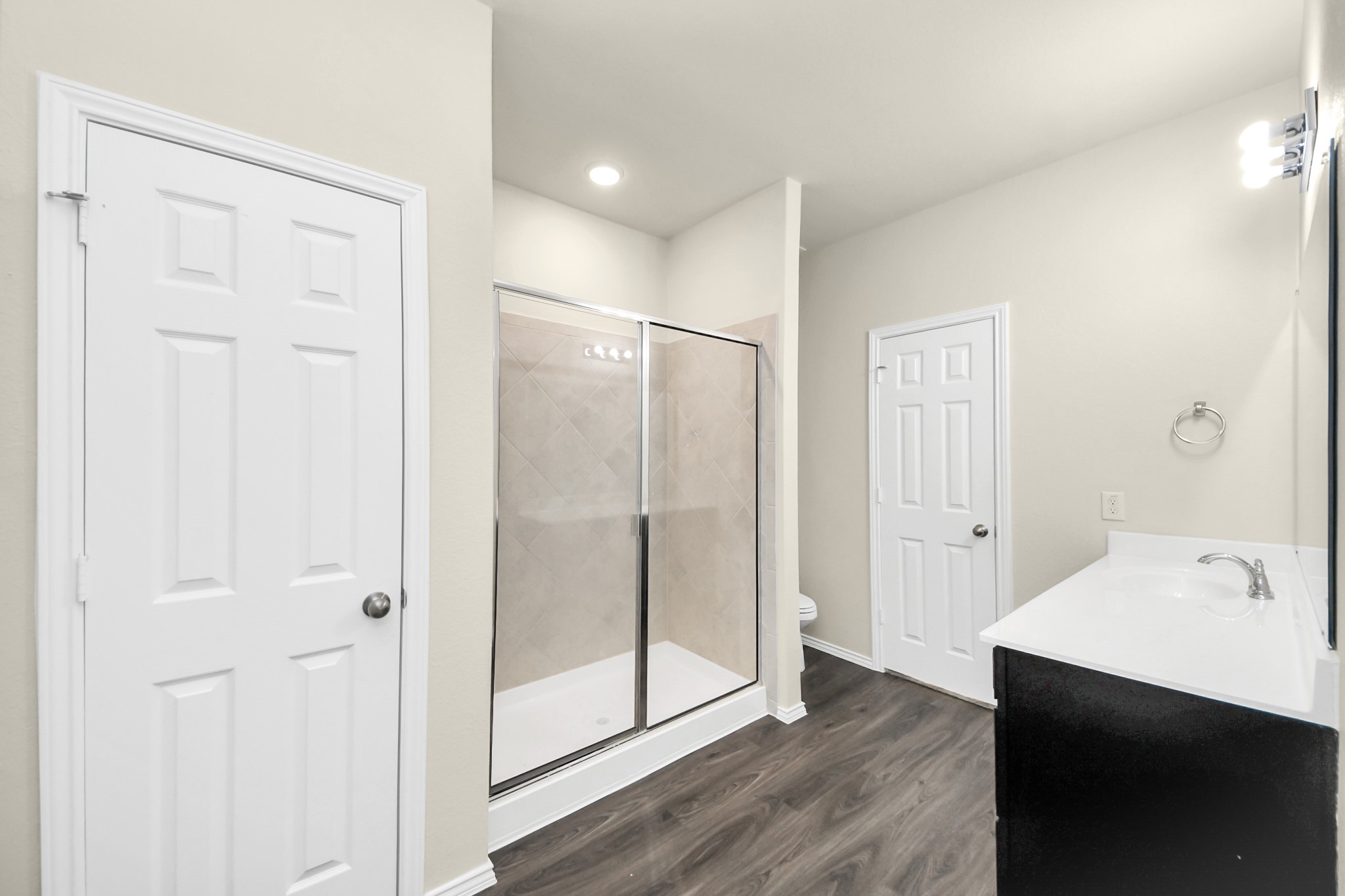 4252 Pine Still Road Conroe, TX 77304 - Photo 16 of 28 Gallery Image 16