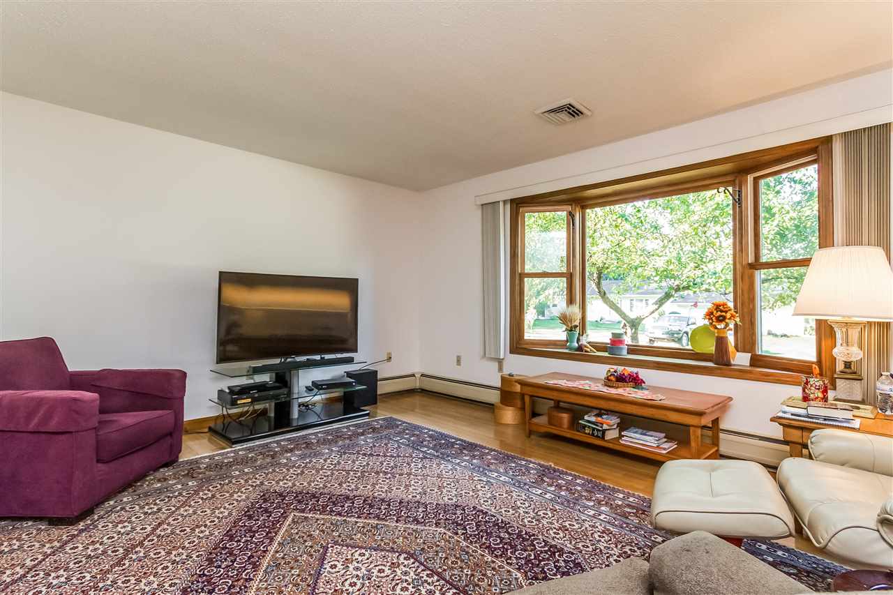 56 Albin Road Bow, NH 03304 - Photo 6 of 39 Gallery Image 6