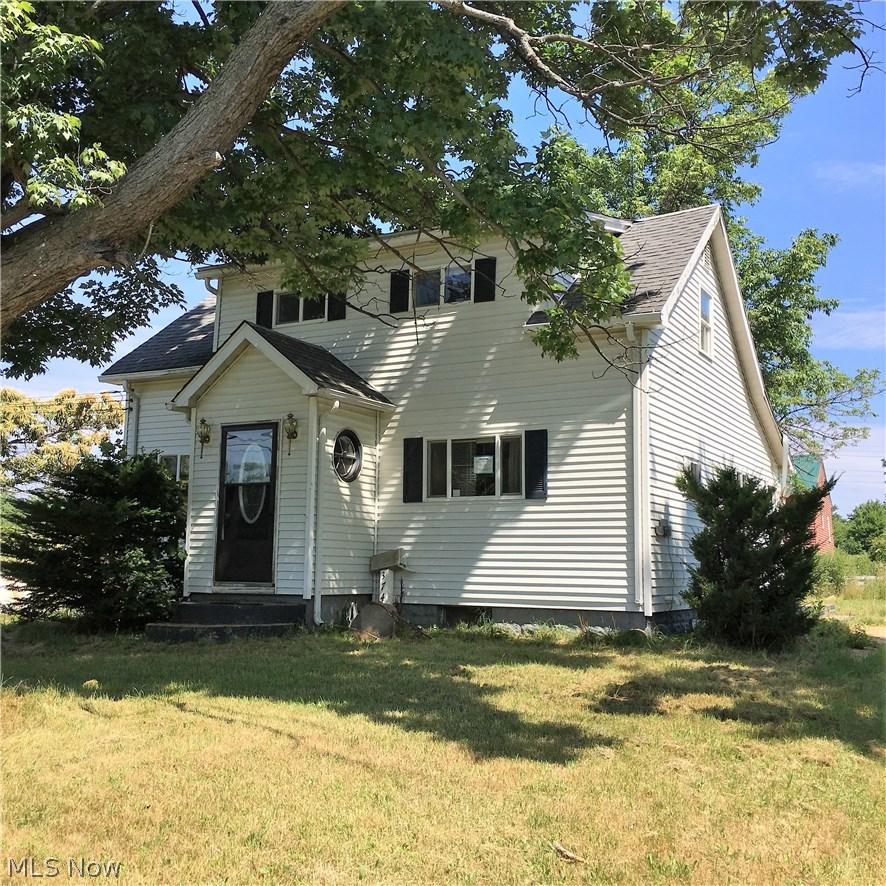 374 South Ridge Road West Conneaut, OH 44030 - Photo 1 of 13