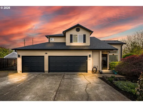 $499,900 | 521 Carla Court Southeast, Salem, OR 97302