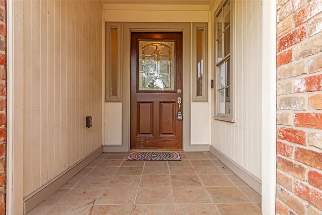 a view of an entryway of house