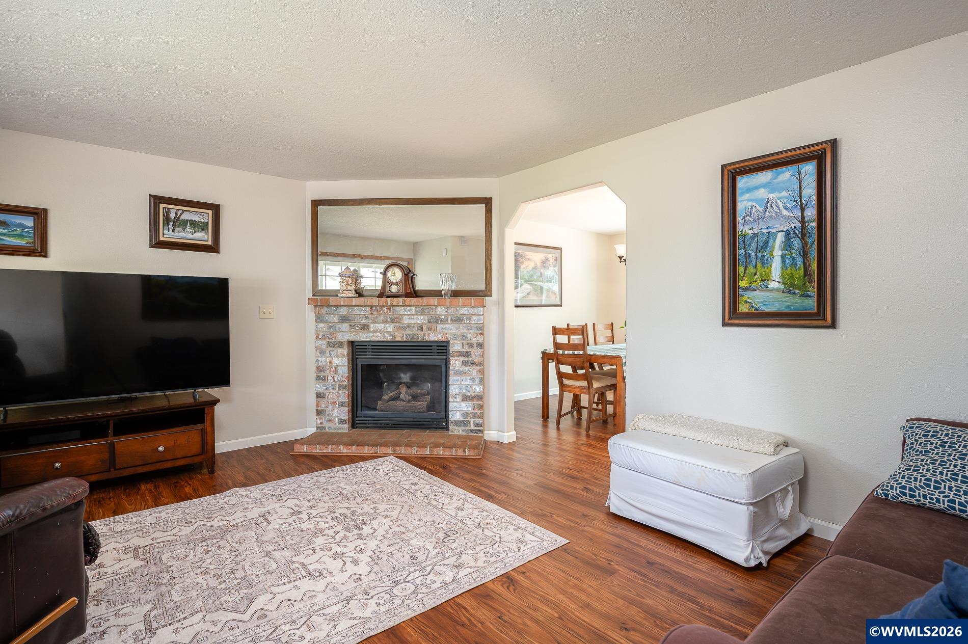 11240 Southeast Cranberry Loop Clackamas, OR 97015 - Photo 5 of 49