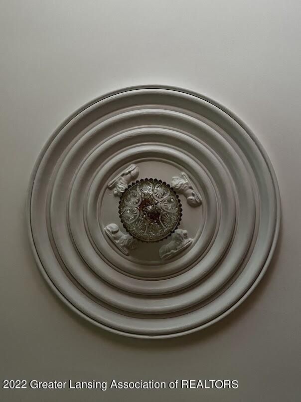 3430 Dobie Road Okemos, MI 48864 - Photo 7 of 22 ORIGINAL LIGHT FIXTURE