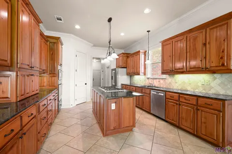 $650,000 | 35390 Oakcrest Avenue, Geismar, LA 70734