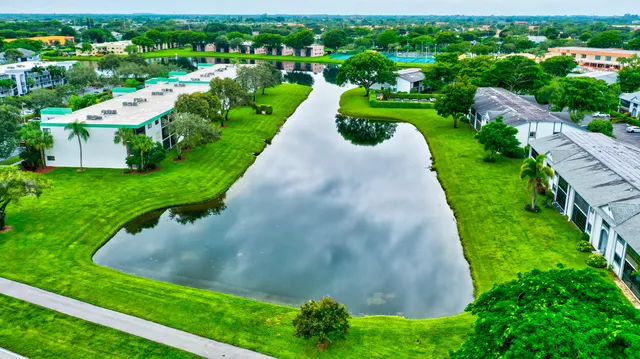 $2,400 | 15364 Lakes Of Delray Boulevard, Unit 45, Delray Beach, FL 33484