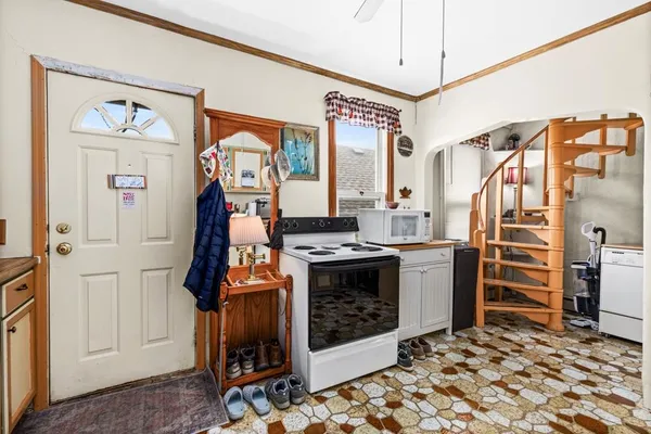 $279,000 | 1915 Wisconsin Avenue, Superior, WI 54880