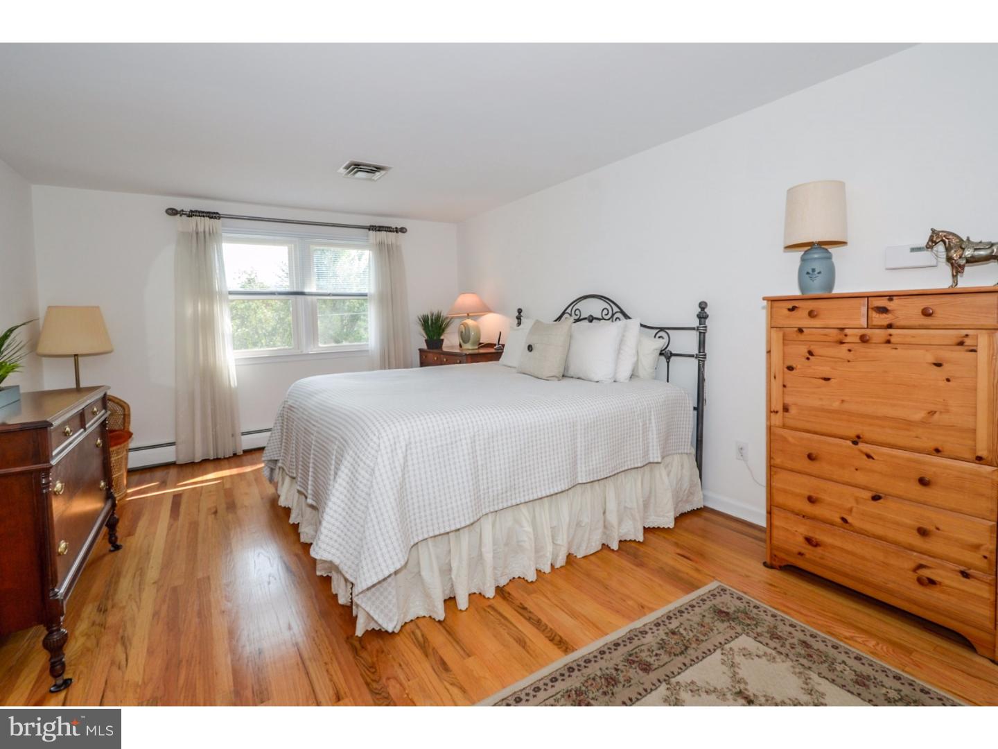 800 Roelofs Road Yardley, PA 19067 - Photo 15 of 25 Master Bedroom