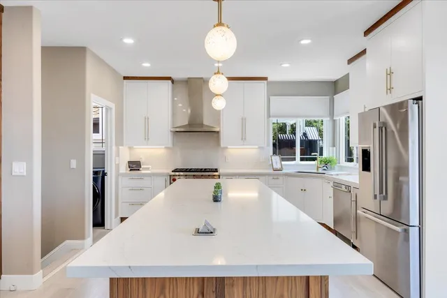 $1,895,000 | 39 Waterfront Court, Copperopolis, CA 95228