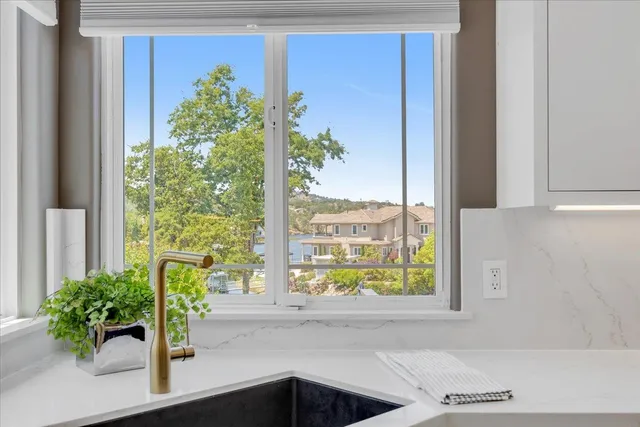 $1,895,000 | 39 Waterfront Court, Copperopolis, CA 95228