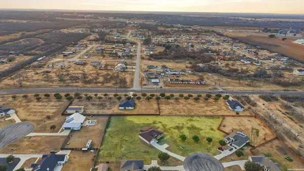 $460,000 | 100 West Short Meadow Drive, Lytle, TX 78052