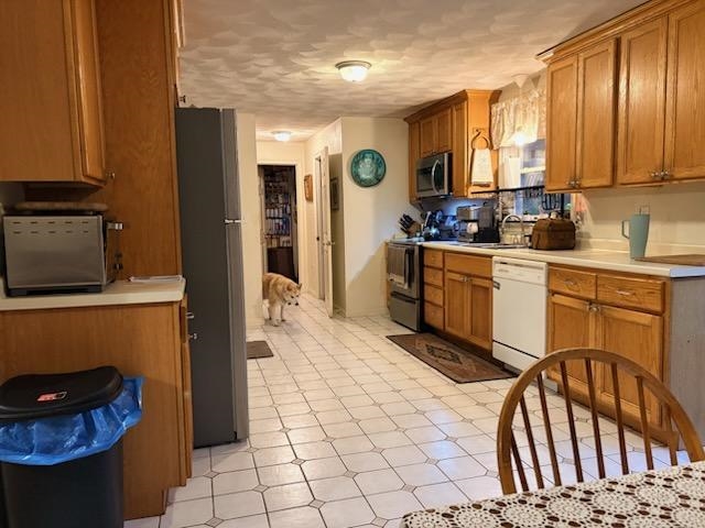 7 Chapman Way Exeter, NH 03833 - Photo 5 of 40