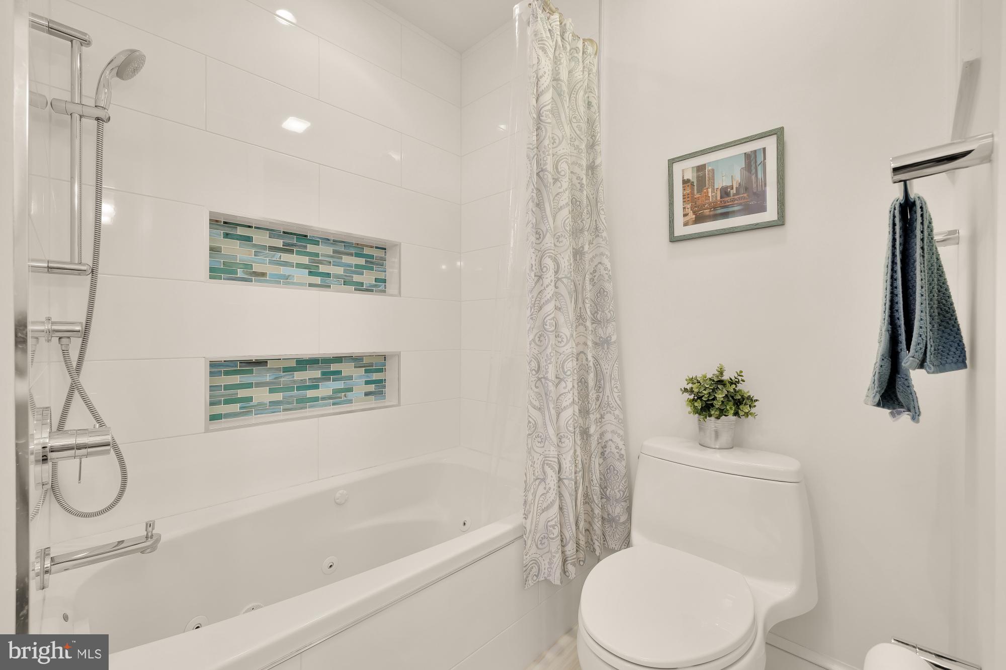1736 V Street Northwest Washington, DC 20009 - Photo 27 of 40