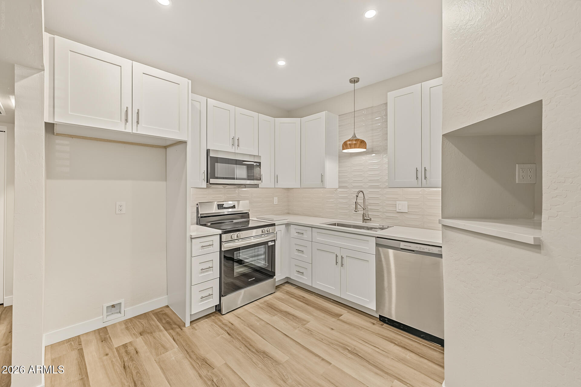 1126 West Elliot Road, Unit 1036 Chandler, AZ 85224 - Photo 8 of 28 08 Elliot