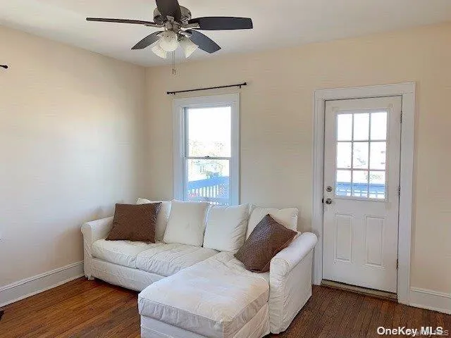 $2,200 | 216 West Hudson Street, Unit UPPR, Long Beach, NY 11561