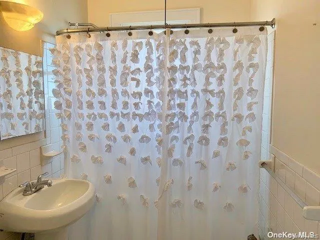 $2,200 | 216 West Hudson Street, Unit UPPR, Long Beach, NY 11561