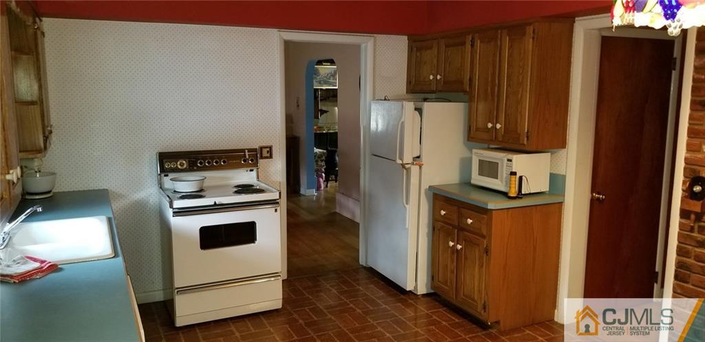 2052 Amwell Road Somerset, NJ 08873 - Photo 8 of 24 Gallery Image 8