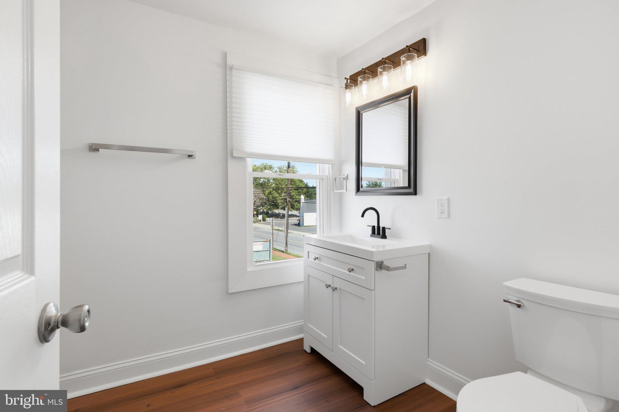 20 East 7th Street Frederick, MD 21701 - Photo 14 of 29 upstairs bath