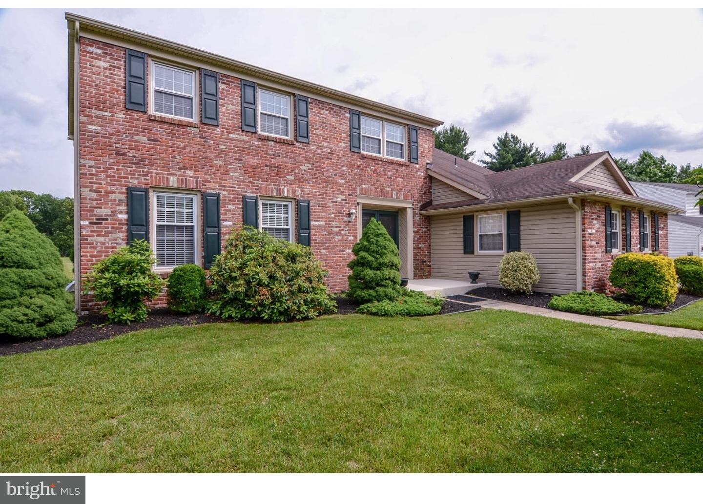 7 Packer Court Sewell, NJ 08080 - Photo 2 of 25