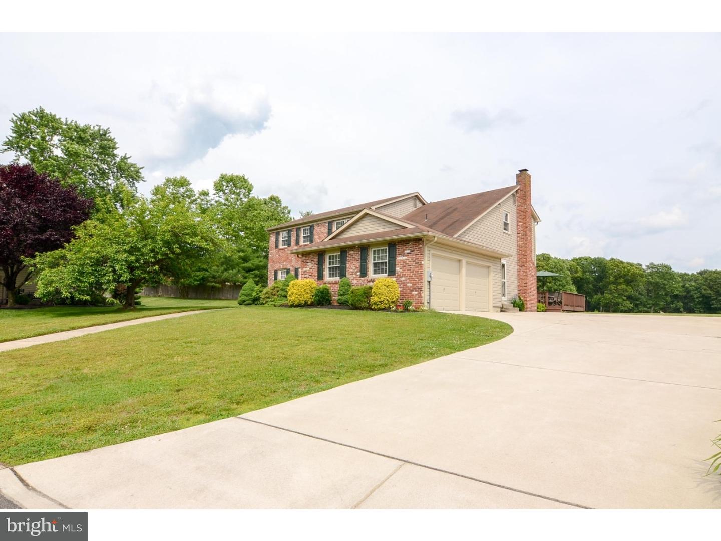 7 Packer Court Sewell, NJ 08080 - Photo 3 of 25