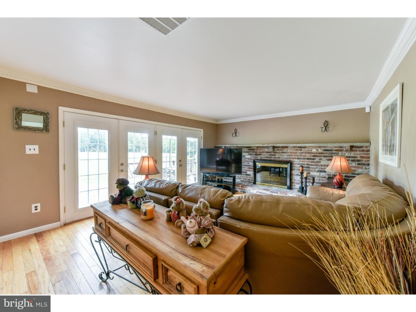 7 Packer Court Sewell, NJ 08080 - Photo 9 of 25