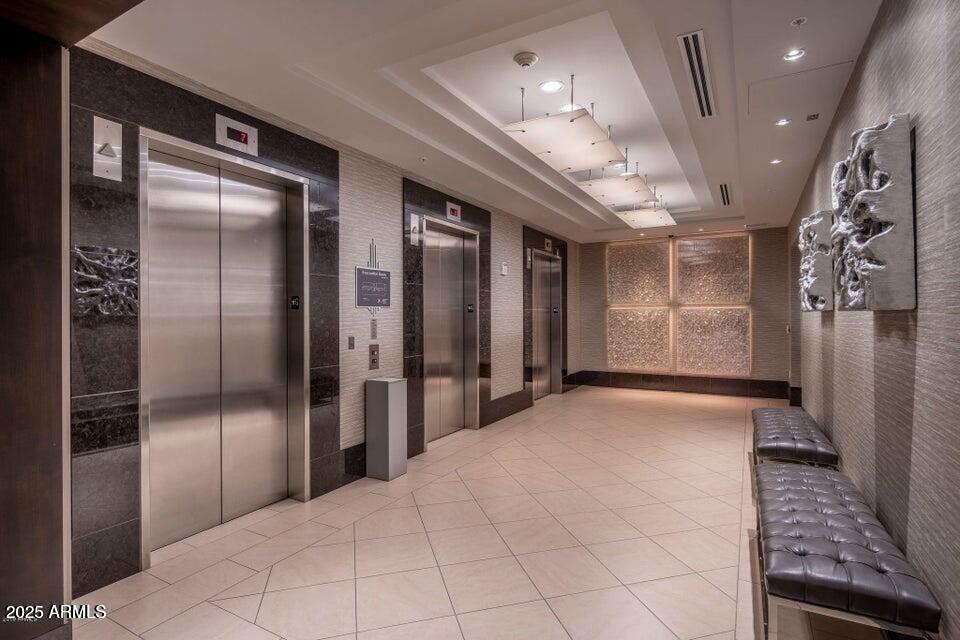 15215 North Kierland Boulevard, Unit 733 Scottsdale, AZ 85254 - Photo 26 of 38 Tower Elevators