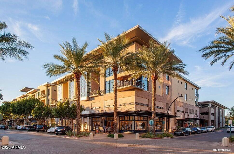 15215 North Kierland Boulevard, Unit 733 Scottsdale, AZ 85254 - Photo 31 of 38 Kierland Commons