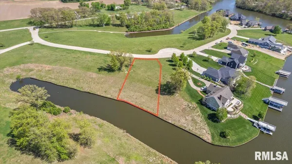 $130,000 | 37 Lake Vista Drive, Taylorville, IL 62568