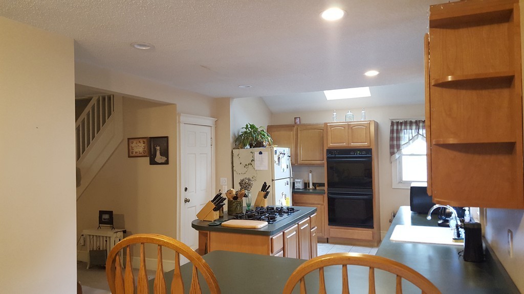 56 Warren Street West Springfield, MA 01089 - Photo 6 of 15 Gallery Image 6