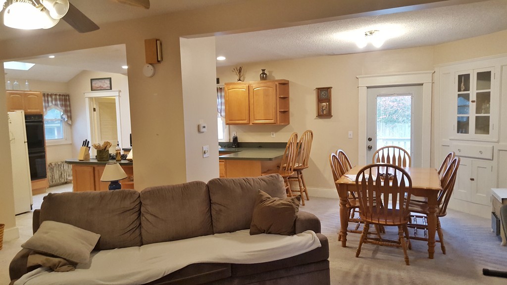 56 Warren Street West Springfield, MA 01089 - Photo 10 of 15 Gallery Image 10