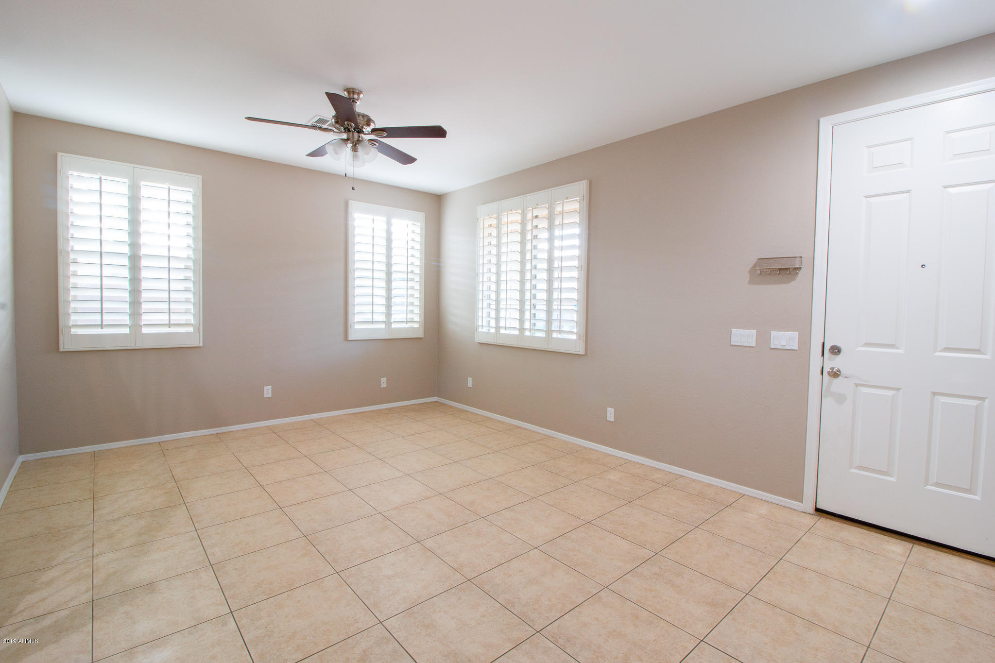 9419 West Cordes Road Tolleson, AZ 85353 - Photo 5 of 26 9419 Cordes