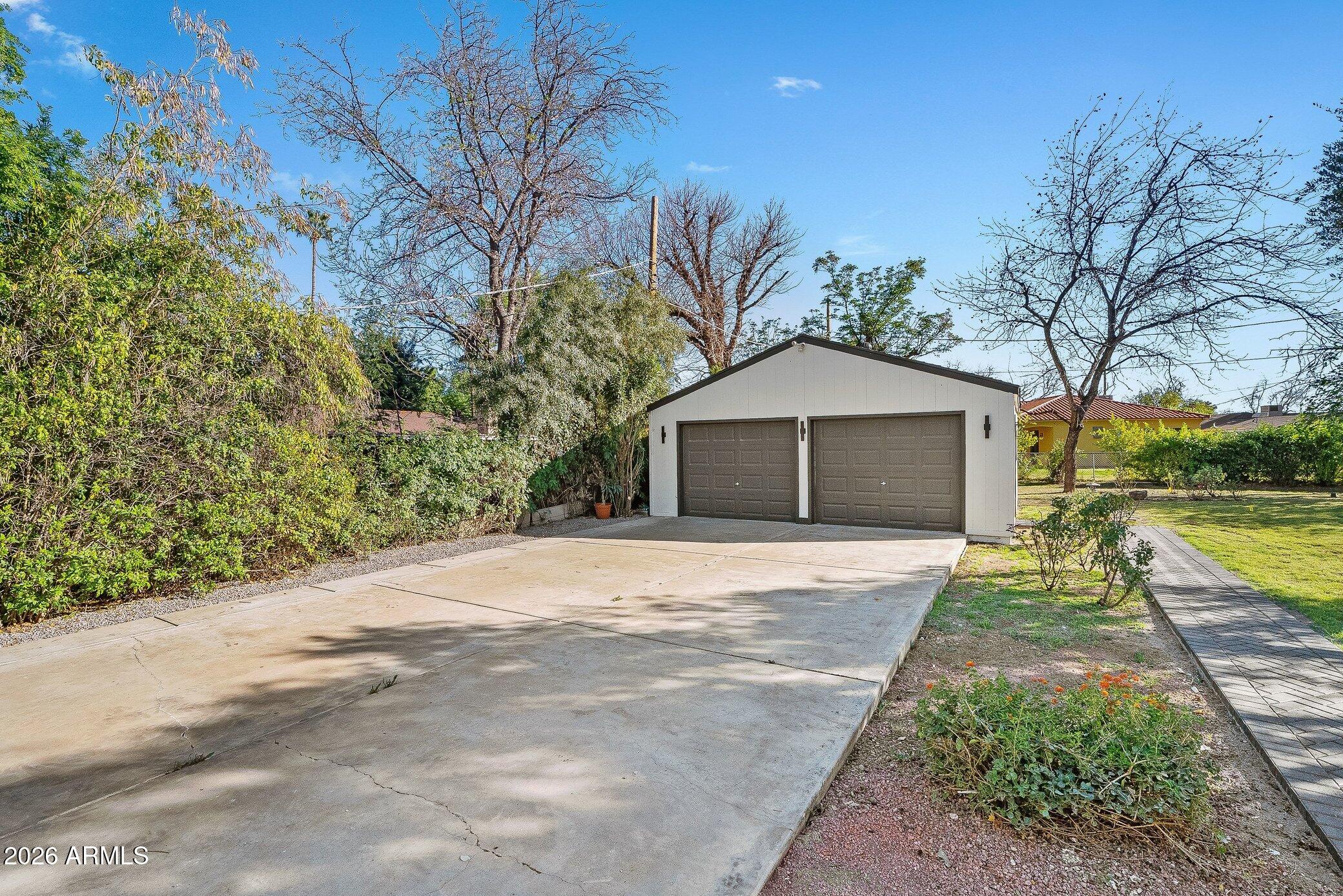 1211 West Rancho Drive Phoenix, AZ 85013 - Photo 7 of 48 007_1211_west_rancho-12_331