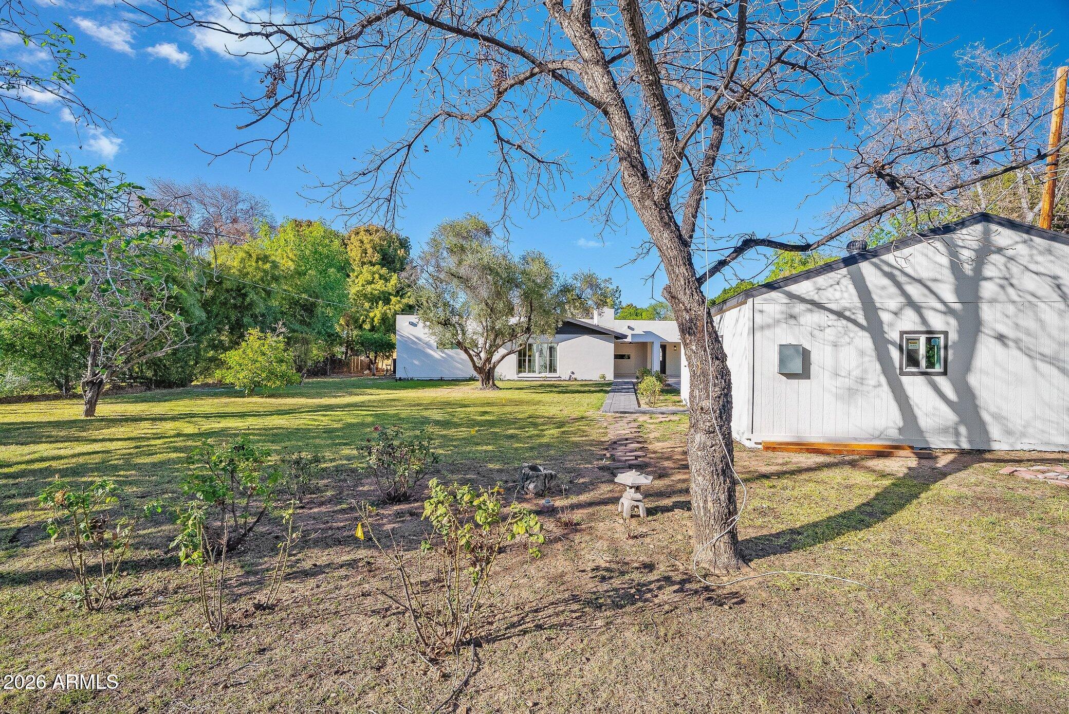 1211 West Rancho Drive Phoenix, AZ 85013 - Photo 9 of 48 009_1211_west_rancho-14_65