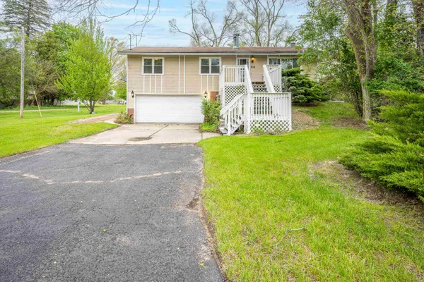 $159,900 | 810 West Martin Street, Gladwin, MI 48624