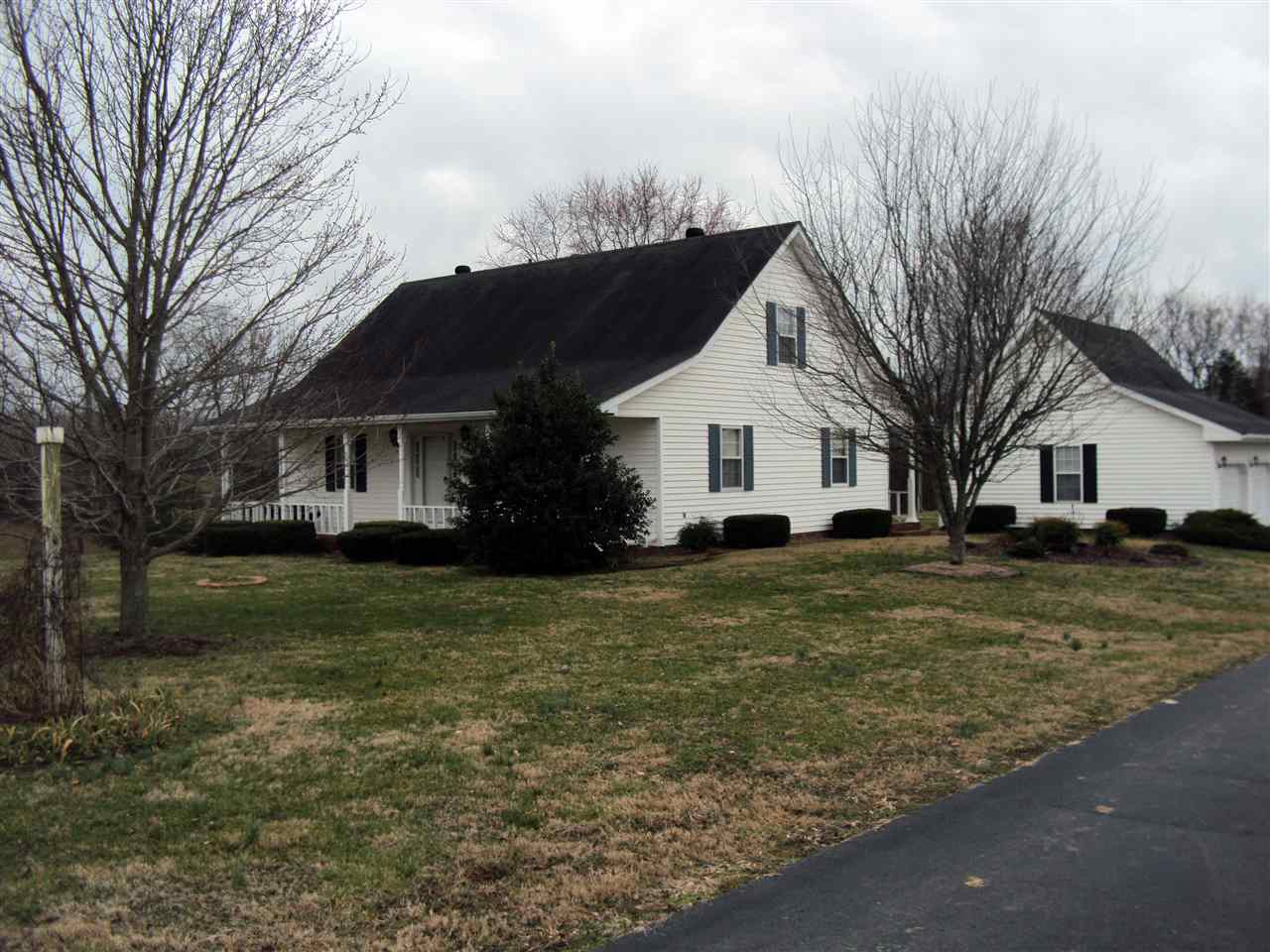 747 Harrison School Road Scottsville, KY 42164 - Photo 2 of 25 Gallery Image 2