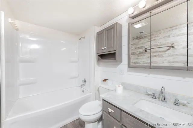 $399,000 | 1029 Delaney Park Road, Salem, IN 47167