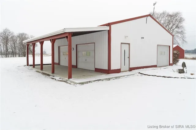 $399,000 | 1029 Delaney Park Road, Salem, IN 47167