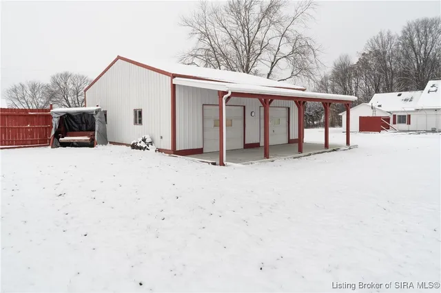 $399,000 | 1029 Delaney Park Road, Salem, IN 47167