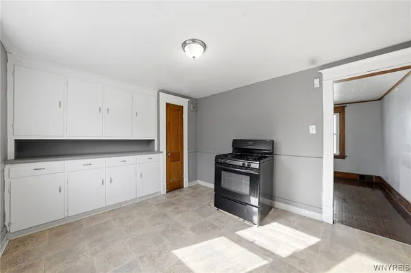 $1,100 | 220 Dartmouth Avenue, Buffalo, NY 14215