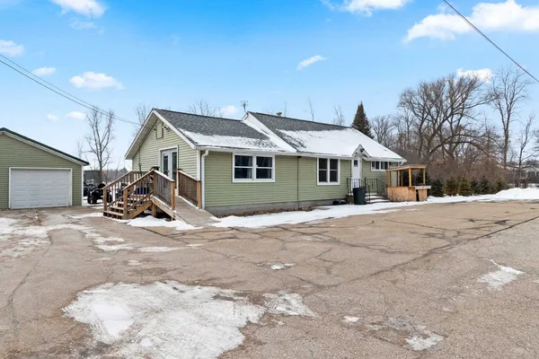 $305,000 | 2372 Doran Street, Oconto, WI 54153