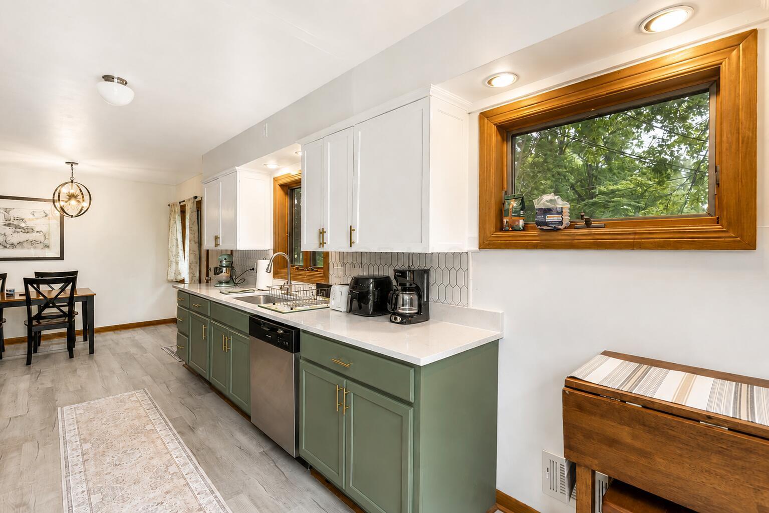 3100 Schwartz Road Columbus, OH 43232 - Photo 14 of 55 Kitchen
