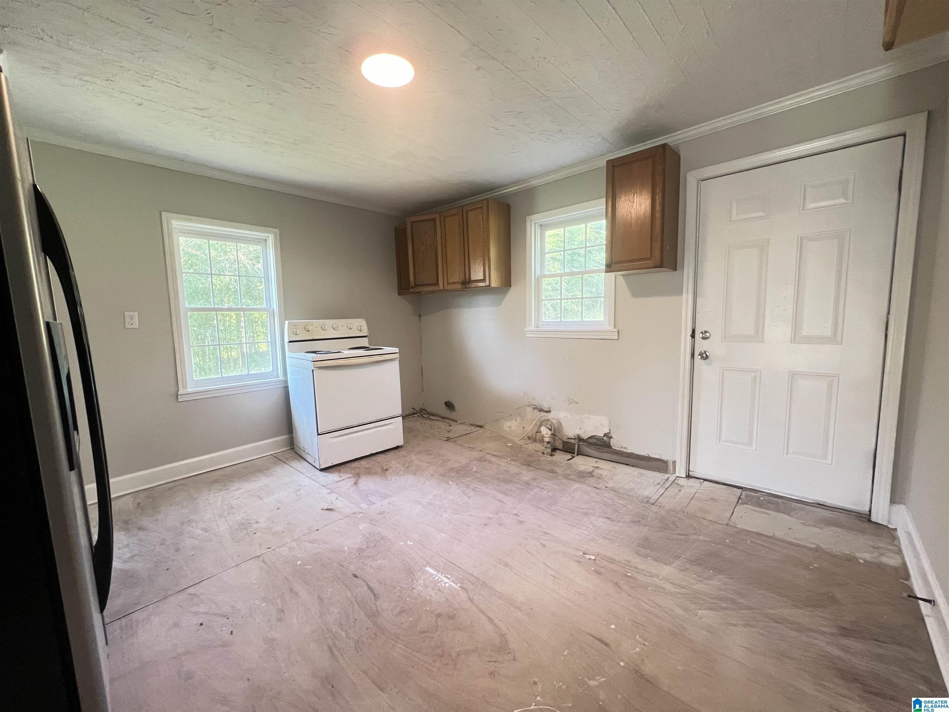 910 McPherson Street Oxford, AL 36203 - Photo 6 of 11