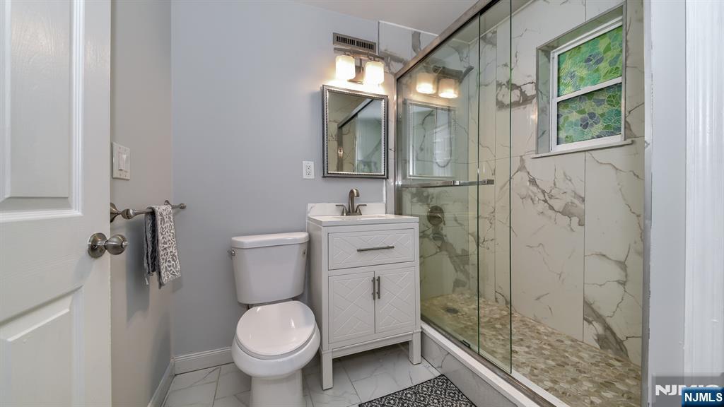 28 Ferndale Road Wayne, NJ 07470 - Photo 21 of 35