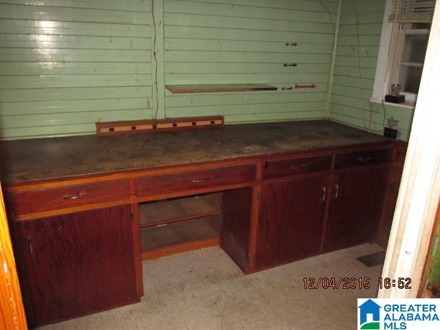 911 Exeter Avenue Bessemer, AL 35020 - Photo 8 of 17