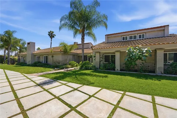 $2,416,000 | 940 North Silent Ranch Drive, Glendora, CA 91741